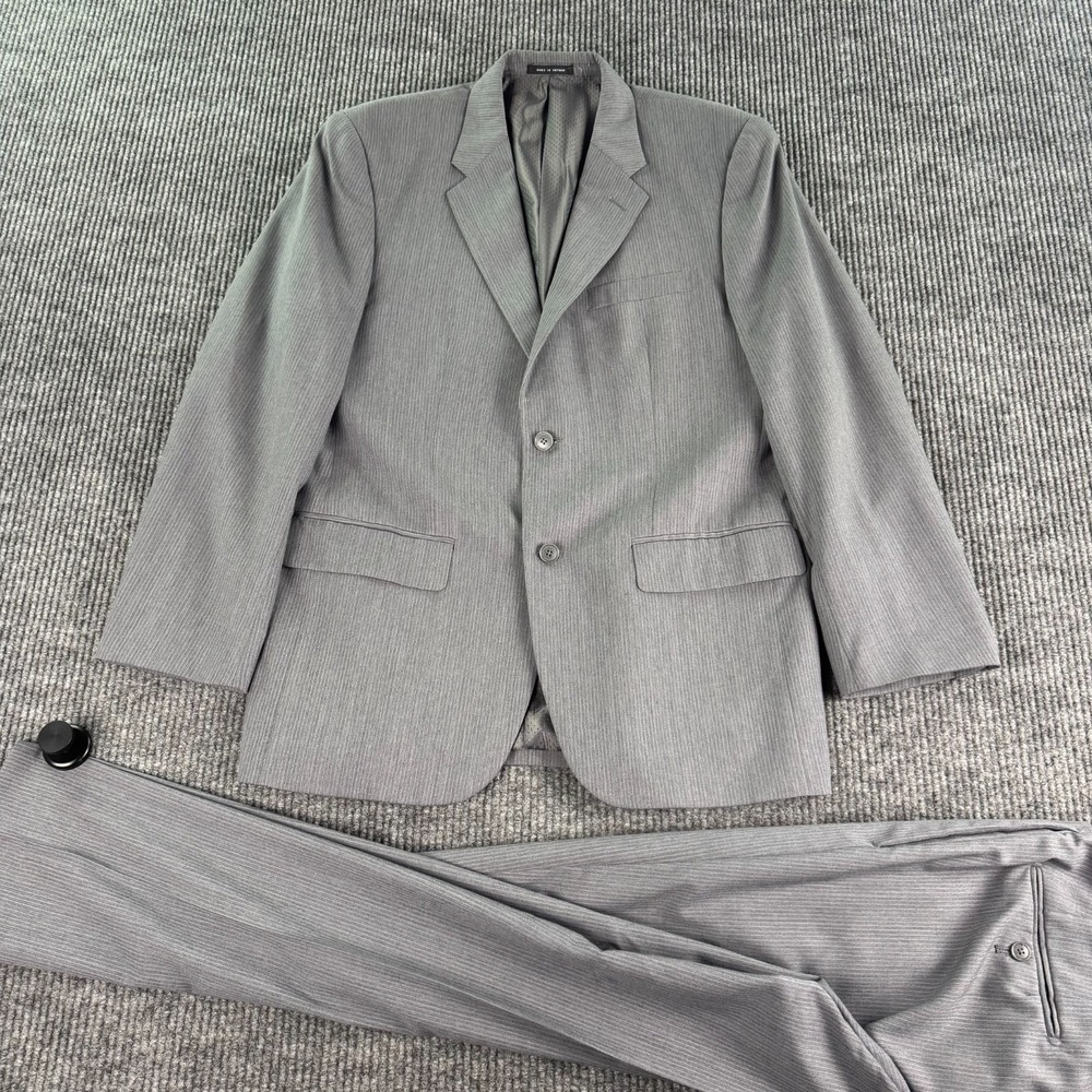 Alfani Suit 42R Gray Stripe Wool Italy Macy's Business Classic 34x30 Formal